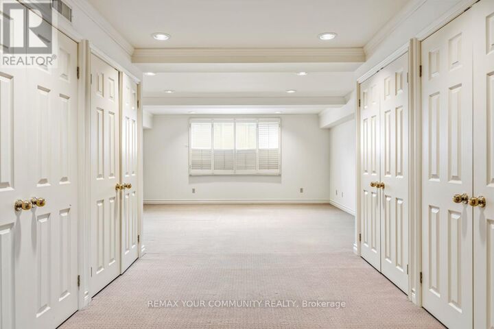 Property Photo: 27 Denham Drive Lower ON L4C 6H6
