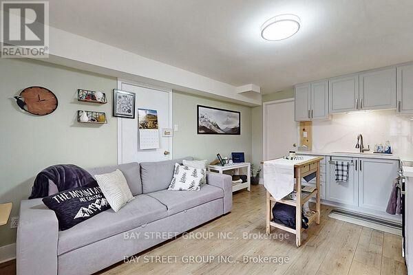 Property Photo:  40 Henricks Road  ON L3T 5M3 