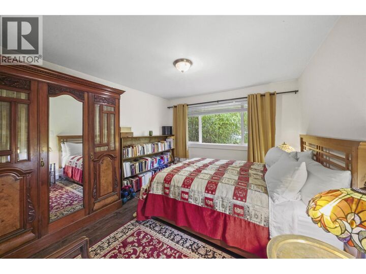Property Photo:  2850 East 6th Avenue  BC V5M 1R8 