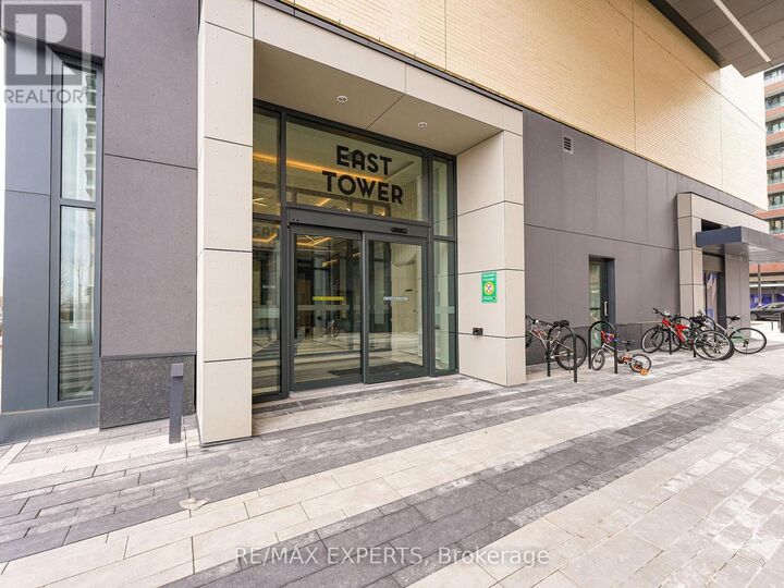 Property Photo: 100 Eagle Rock Way 929 ON L6A 5B9
