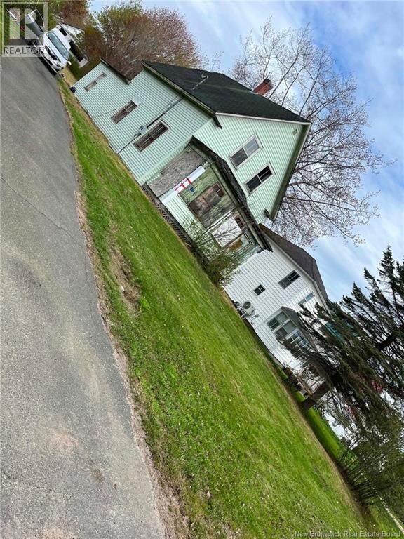 Property Photo:  47 Highland Avenue  NB E6J 1H7 