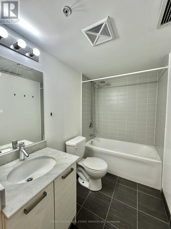 Property Photo:  68 Abell Street 640  ON M6J 0B1 