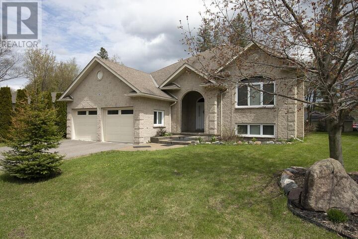 Property Photo:  4 Parkdale Dr  ON P6A 5P8 