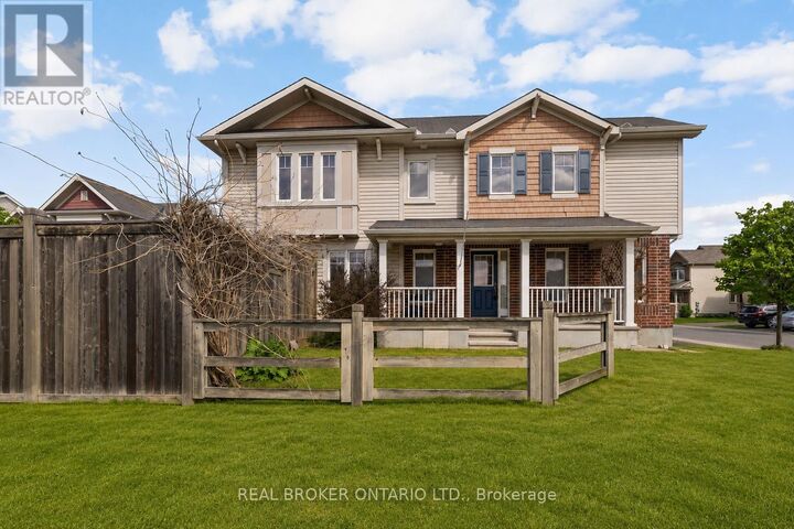 Property Photo: 2771 Grand Canal Street ON K2J 0S7