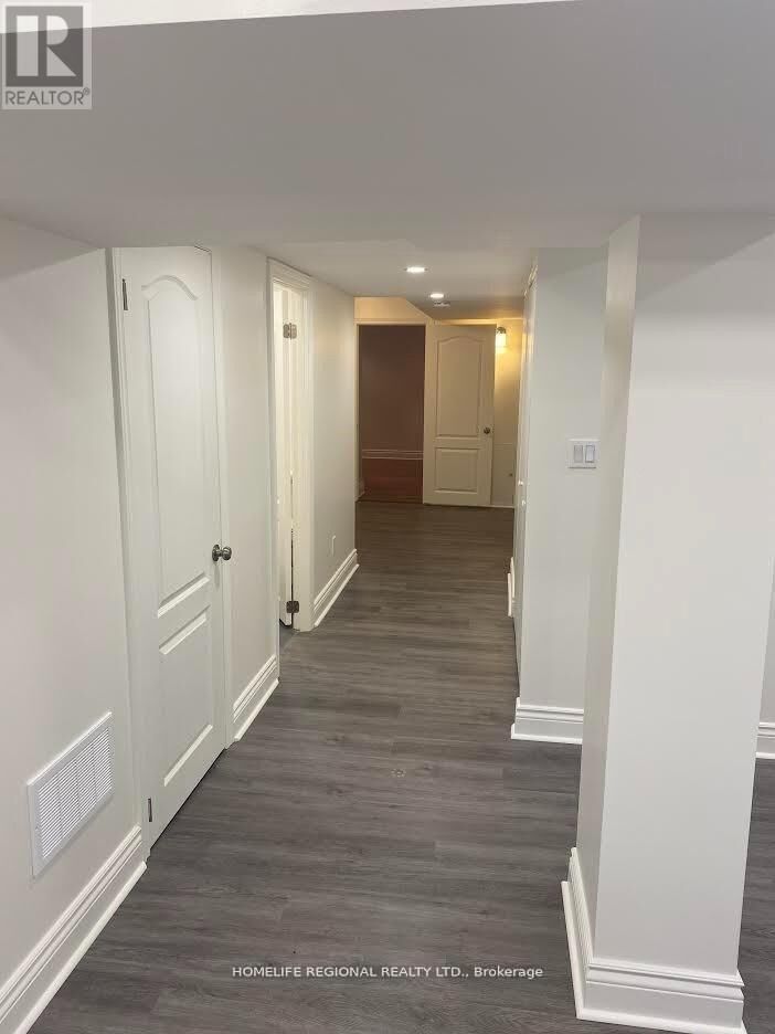 Property Photo:  46 Tewsley Place  ON M9P 1N7 