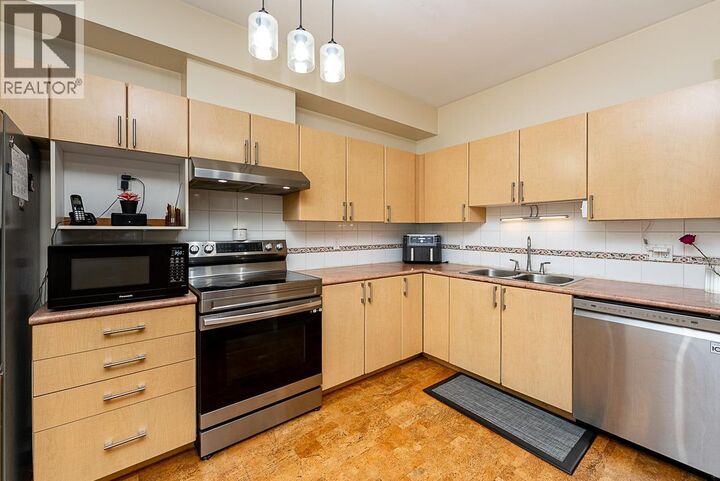Property Photo:  83 Star Crescent 202  BC V3M 6X8 