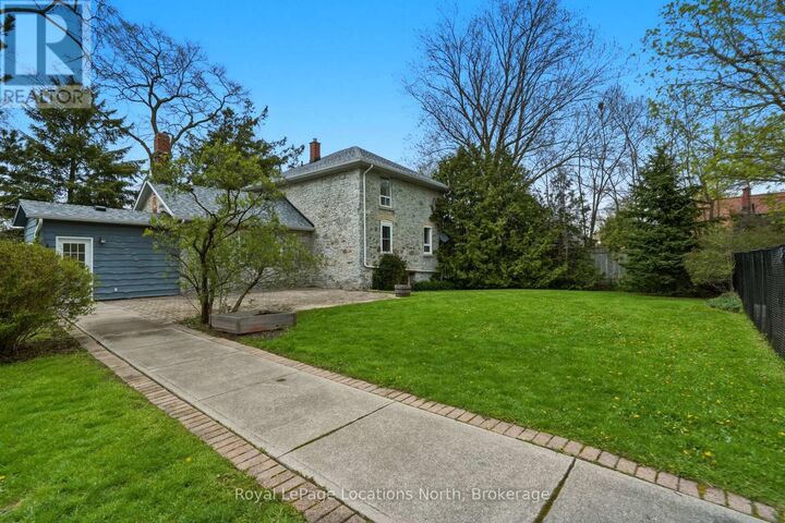562 Cameron Street — photo 1