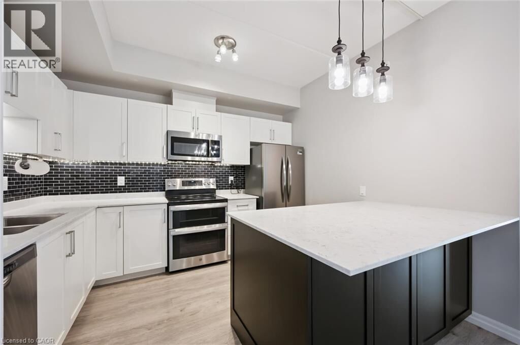 Property Photo: 35 Kingsbury Square 214 ON N1L 0J4