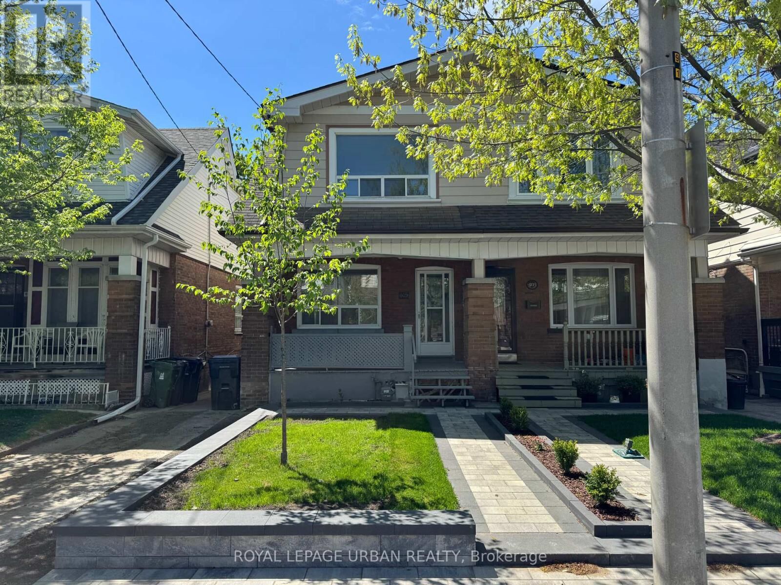 Property Photo:  405 Milverton Boulevard Upper  ON M4J 1W1 