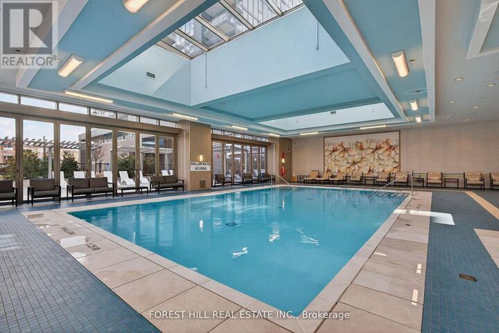 Property Photo: 10 Gatineau Drive 208 ON L4J 0L2