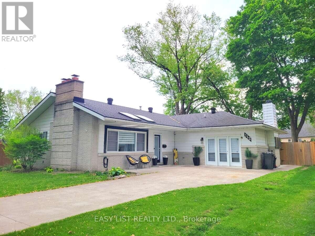 Property Photo: 112 Clovelly Road ON N8N 1G1