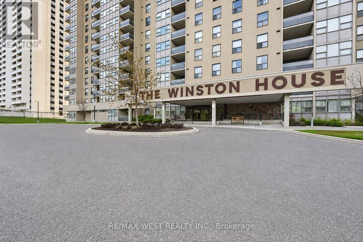Property Photo: 75 Emmett Avenue 1801 ON M6M 5A7