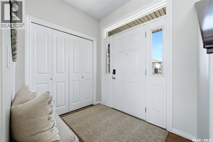 Property Photo: 141 Oxbow Crescent SK S4Y 0A7