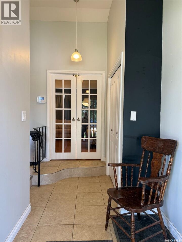 Property Photo:  402 9th Avenue  SK S0K 3R0 