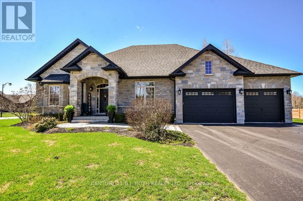 Property Photo:  2 Roy Hickling Drive  ON L9X 0J2 
