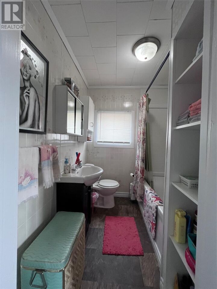 Property Photo:  20 Hyde Street  NL A0E 1W0 