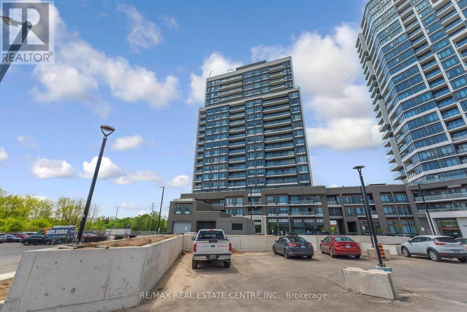 Property Photo: 8010 Derry Road East 1402 ON L9T 9N3