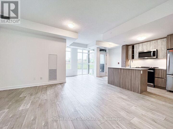 Property Photo:  251 Manitoba Street 131  ON M8Y 1C9 
