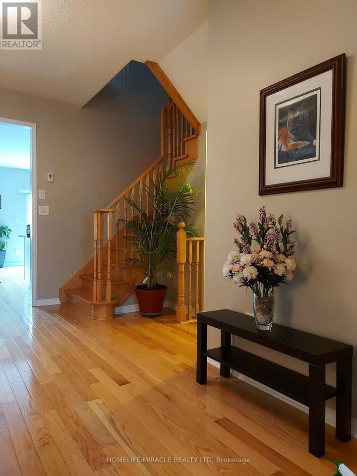 Property Photo: 31 Niagara Trail ON L7G 0A9