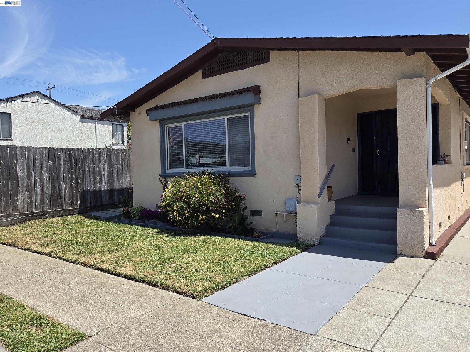 Property Photo: 560 41st St CA 94805