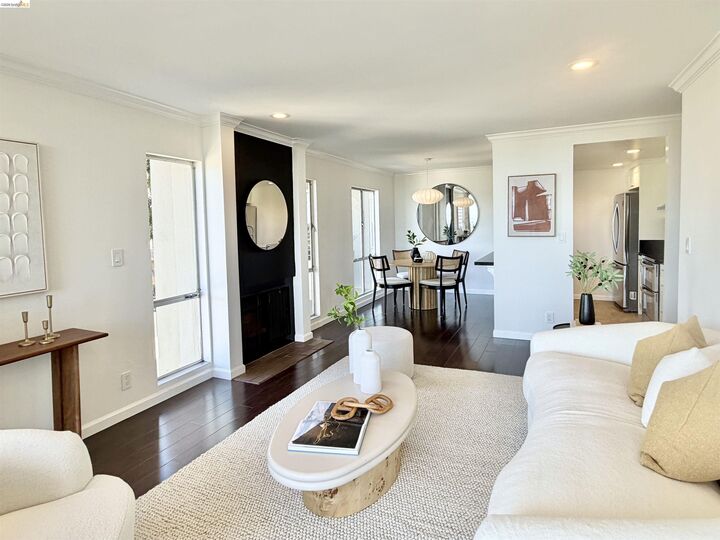 Property Photo: 5340 Broadway Ter 307 CA 94618