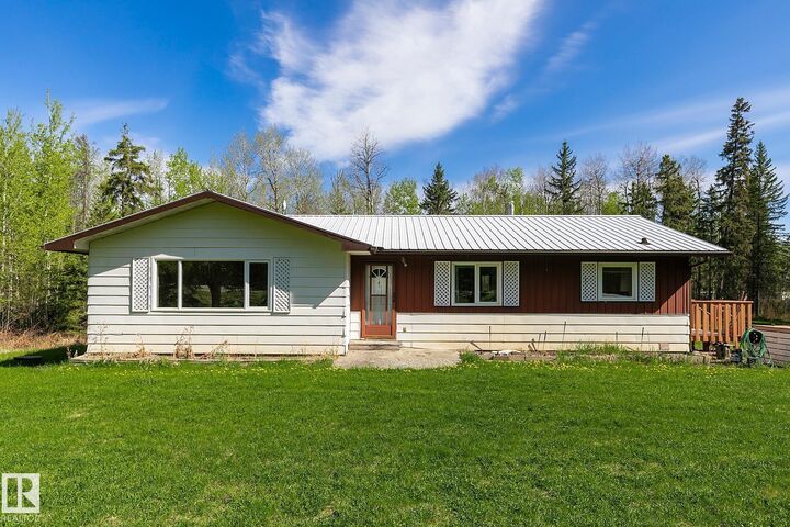 Property Photo:  2322 Twp Road 540  AB T0E 1V0 