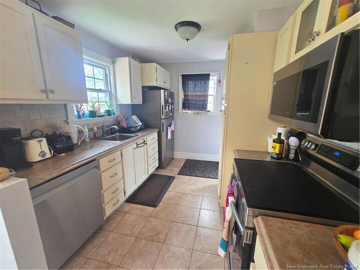 Property Photo:  216 Cleveland  NB E1B 1Y1 