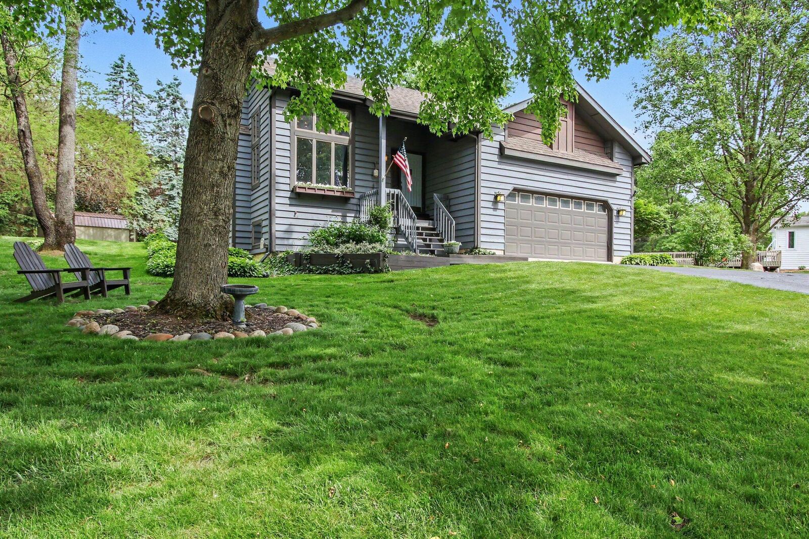 Property Photo:  2752 Sunswept Court  IN 46383 