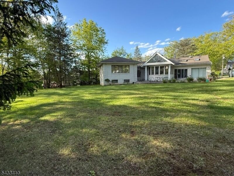 Property Photo:  181 W Hobart Gap Rd  NJ 07039 