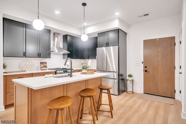 Property Photo:  20 Encampment Ct U 312  NJ 07045 
