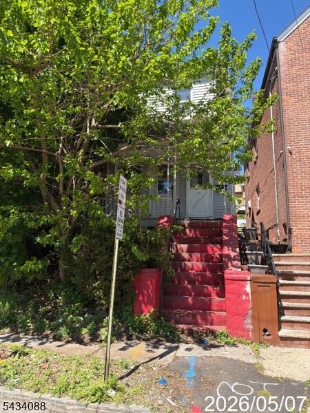 Property Photo: 39 Newton Pl NJ 07111