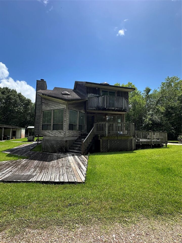Property Photo: 1355 County Road 145 TX 77511