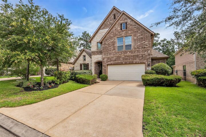 Property Photo: 246 Hearthshire Circle TX 77354