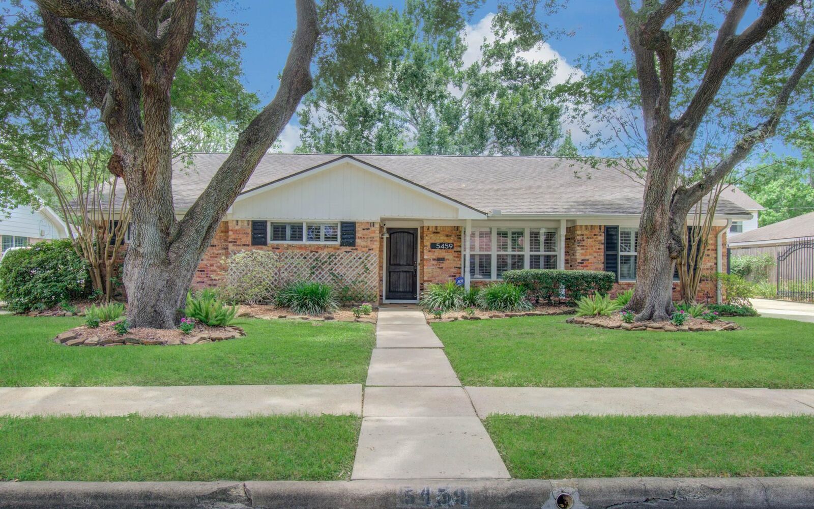 Property Photo: 5459 Carew Street TX 77096