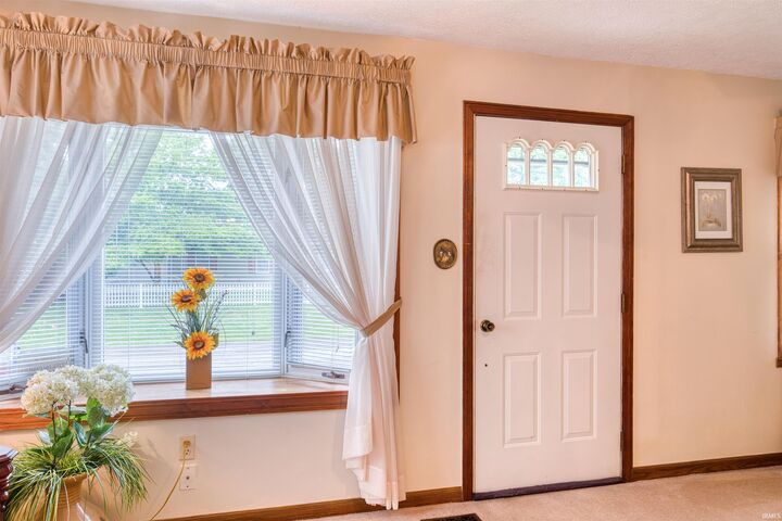 Property Photo:  1605 S Shelby Avenue  IN 47714-4728 