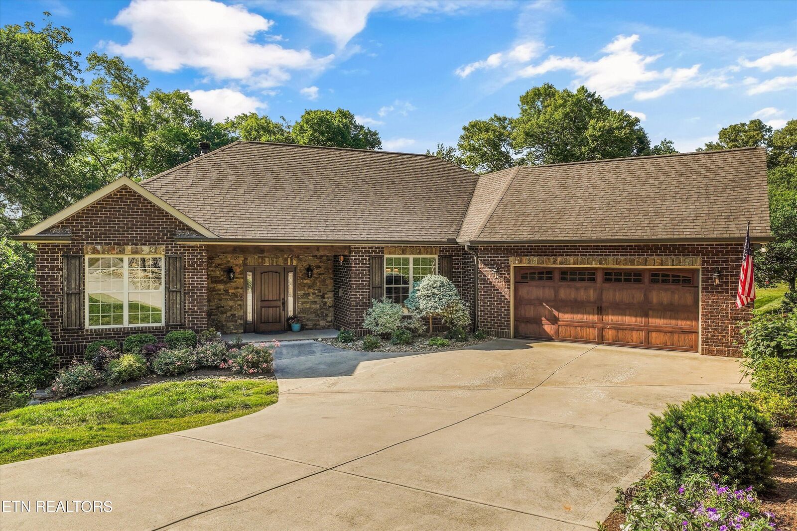Property Photo:  1341 Hillvale Rd  TN 37777 