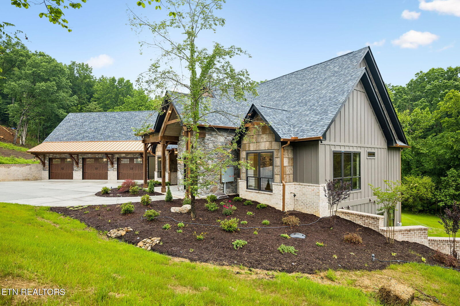 Property Photo: 645 Douglas Ridge Drive TN 37725