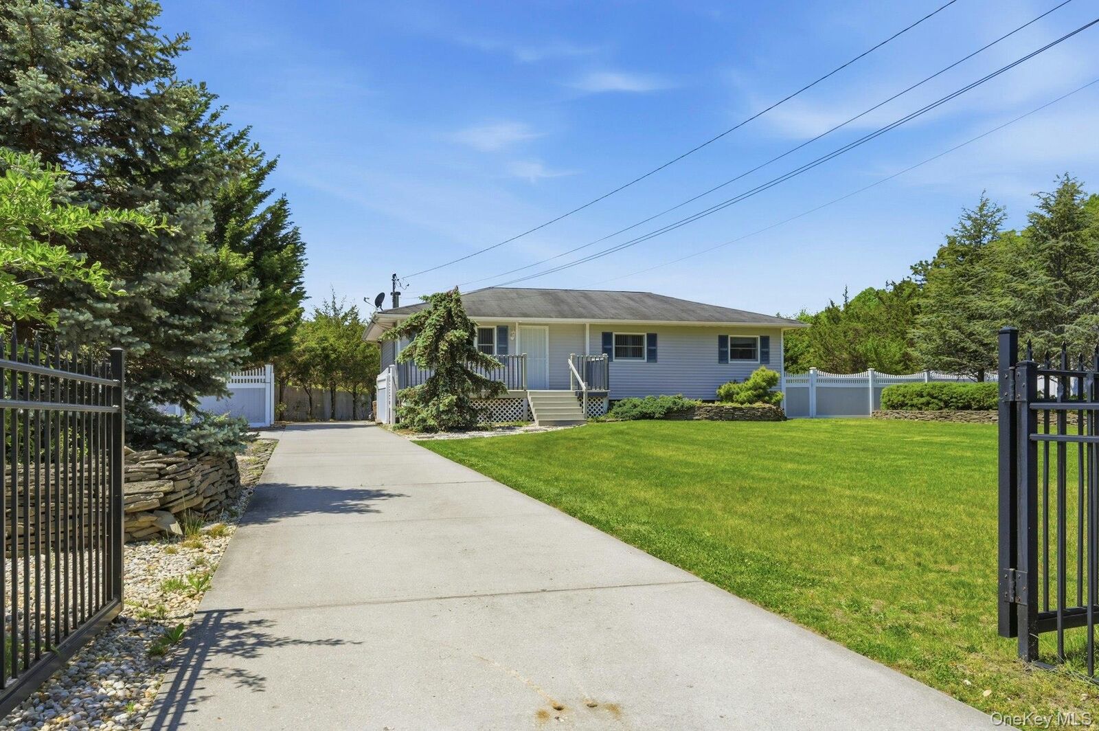 Property Photo: 1072 Connetquot Avenue NY 11722
