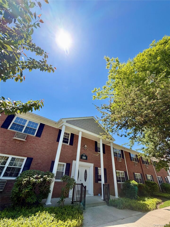 Property Photo:  328 Lakeland Avenue 1A  NY 11782 