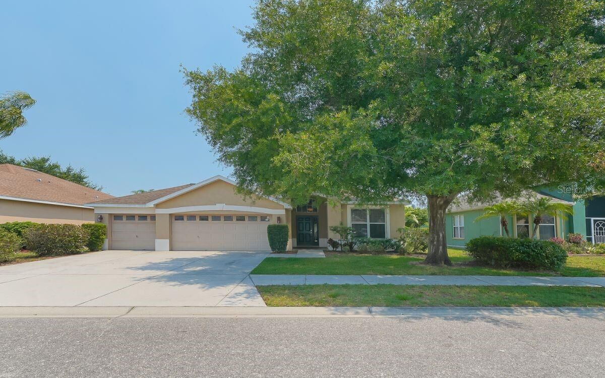 Property Photo: 5453 New Covington Drive FL 34233