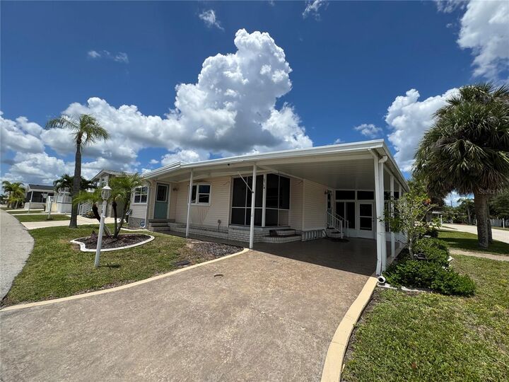 Property Photo: 14 Amsterdam Avenue FL 33950