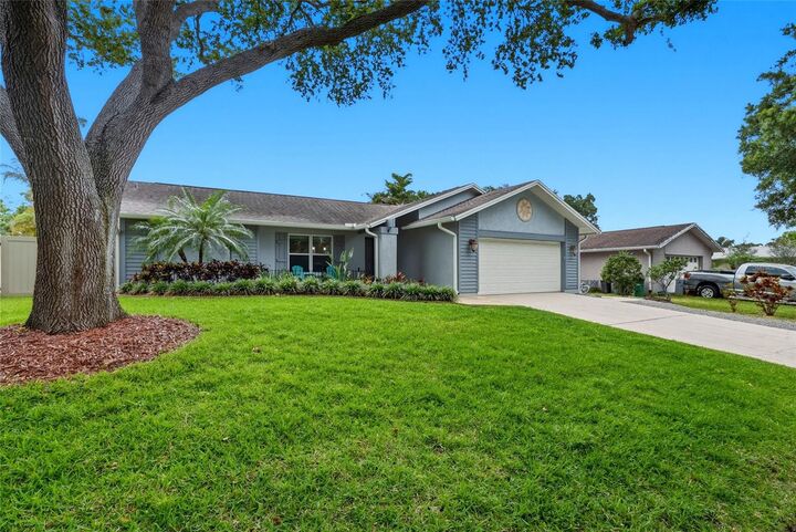 Property Photo: 5015 Bridgeport Drive FL 34695