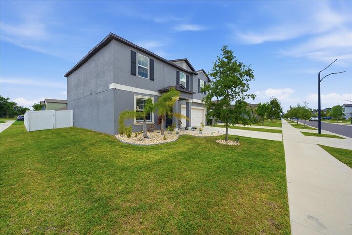 Property Photo: 10291 Shady Preserve Drive FL 33578