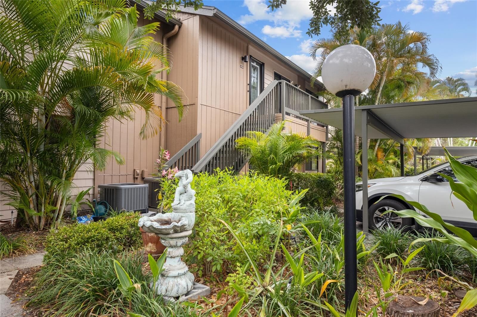 Property Photo: 1702 Glenhouse Drive 410 FL 34231