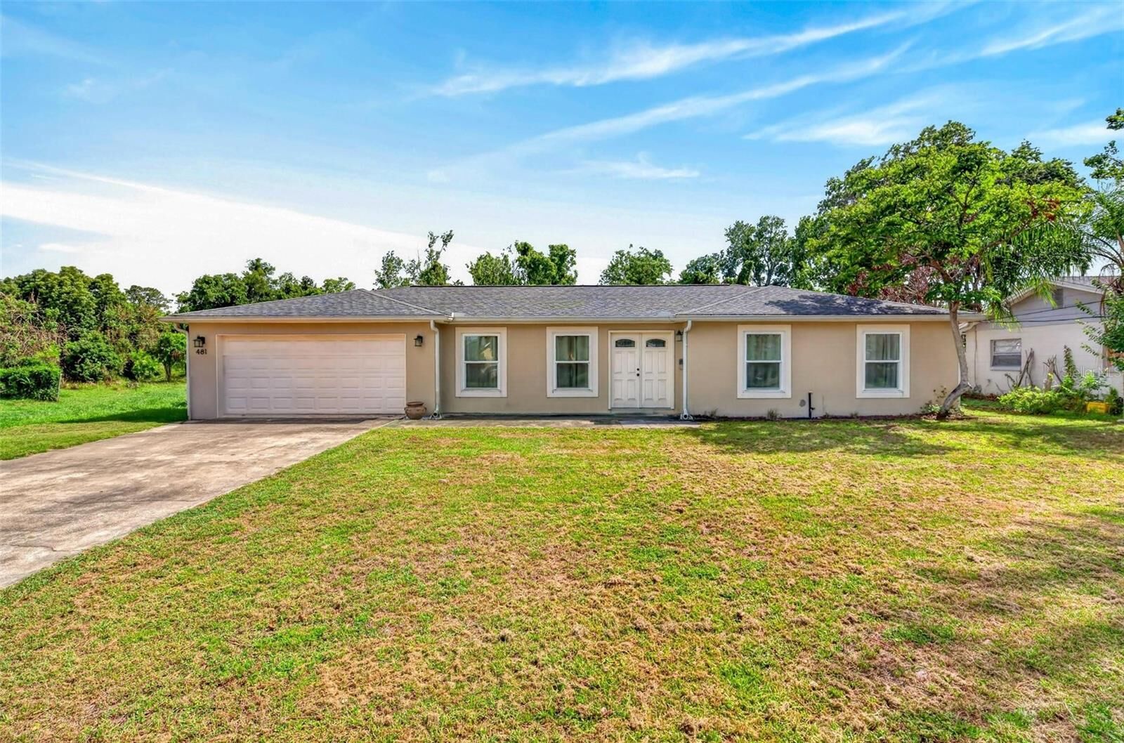 Property Photo:  481 S Triplet Lake Drive  FL 32707 