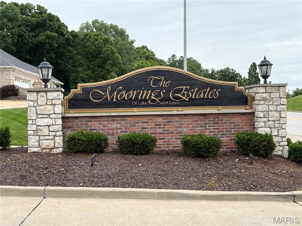 Property Photo:  1608 Lake Knoll Drive 1A  MO 63367 