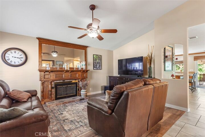 Property Photo:  27643 Saffron Lane  CA 91350 