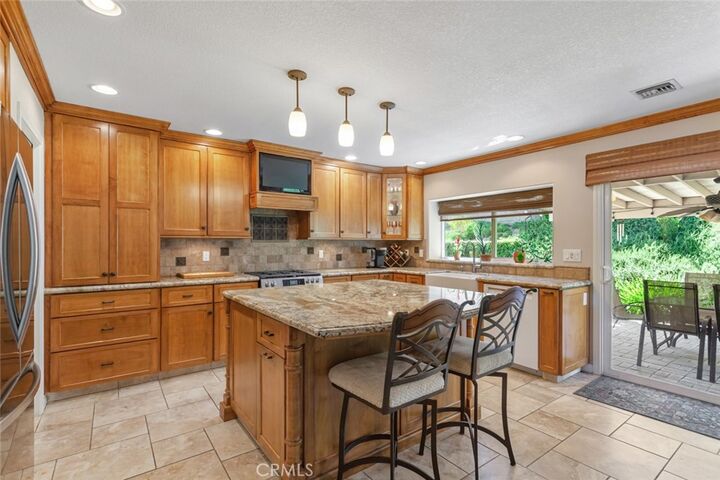 Property Photo:  27643 Saffron Lane  CA 91350 