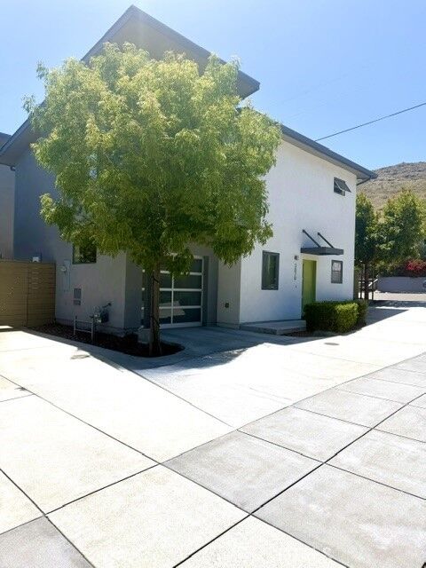 Property Photo:  3070 Rockview Pl  CA 93401 