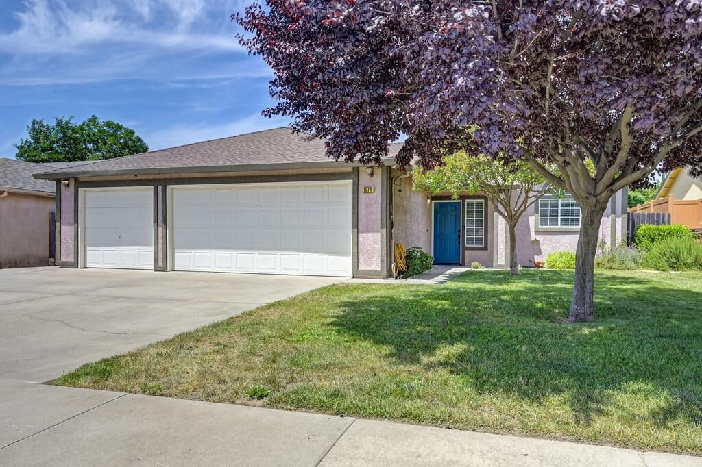 Property Photo:  1578 E J  CA 95361 